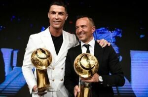 Jorge Mendes tức giận vì đòi hỏi của Ronaldo